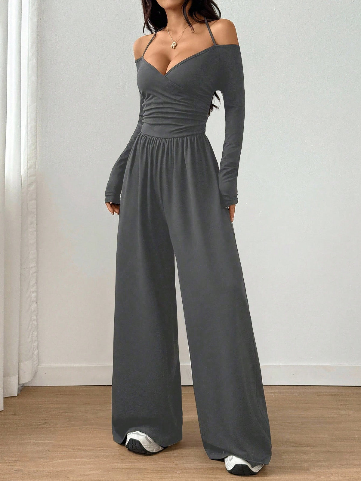 Women's V-Neck Wide-Leg Jumpsuit